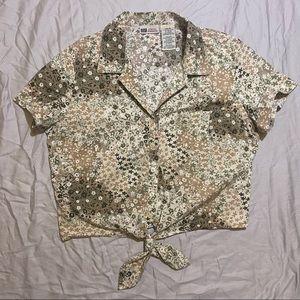 VTG floral button down tie up top
